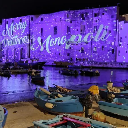 Casa vacanze Casetta Sul Porto Antico Piano Primo Monopoli