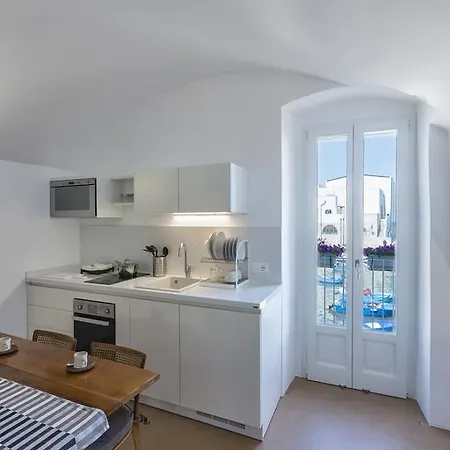 Casetta Sul Porto Antico Piano Primo Casa vacanze Monopoli