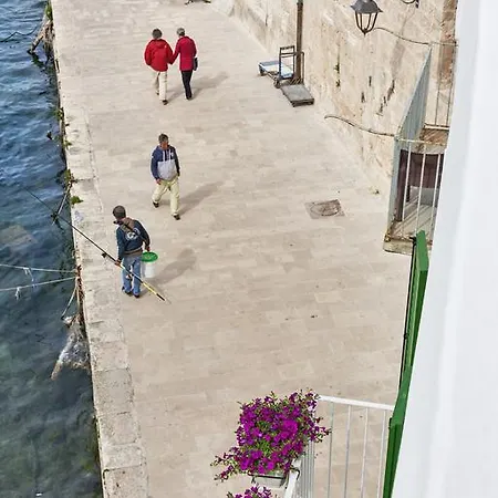 Casetta Sul Porto Antico Piano Primo Casa vacanze