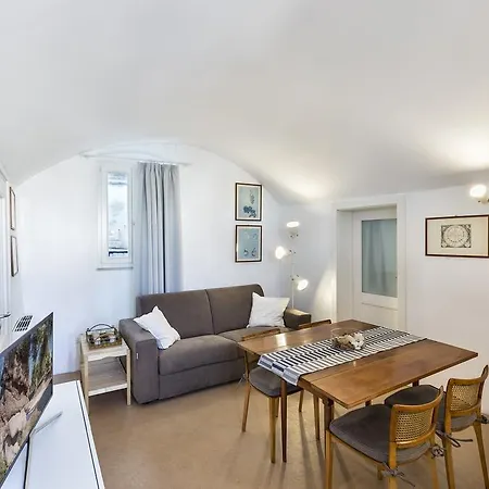 Casa vacanze Casetta Sul Porto Antico Piano Primo