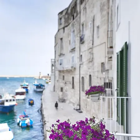Casetta Sul Porto Antico Piano Primo Casa vacanze Monopoli