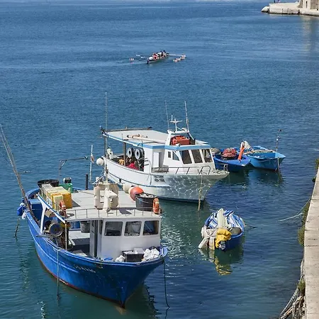 Casetta Sul Porto Antico Piano Primo * Monopoli